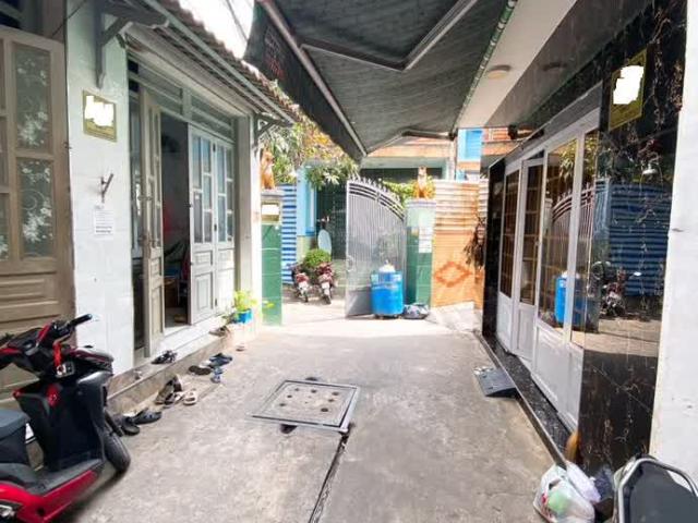 Bán nhà đường 77 xe hơi đỗ cửa  3,5x7m  3 lầu  sổ hồng  5,5 tỷ