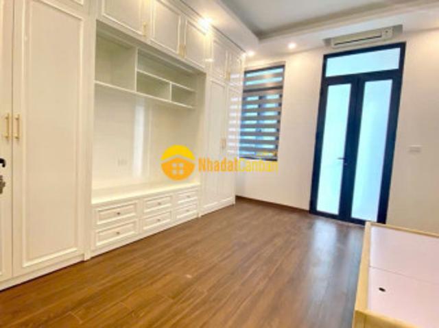 Bán nhà nguyễn văn cừ 7 tầng thang máy, gần ô tô 19.5 tỷ