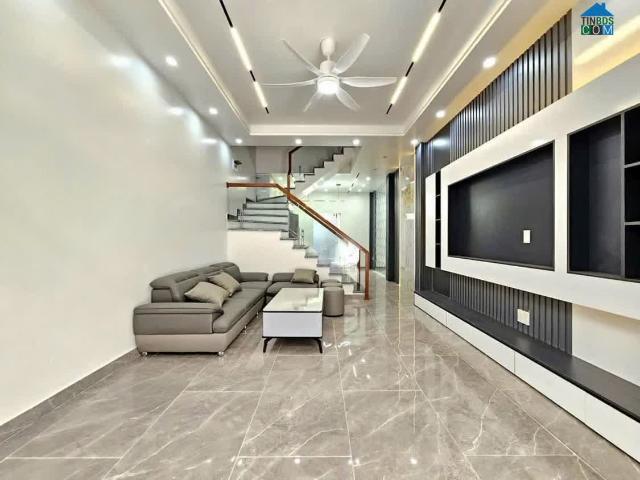 Bán Nhà Nguyễn Văn Cừ Long Biên, Oto Đỗ Cửa, Ngõ Thông, Full Nội Thát 45M Nhỉnh 9 Tỷ
