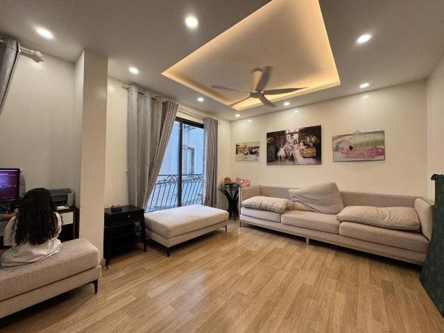 Bán nhà Nguyễn Văn Linh 44m 5 tầng MT7m dân xây chắc chắn nhỉnh 10 tỷ