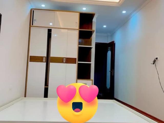 Bán nhà Nguyễn Đức Cảnh, mặt ngõ rộng kinh doanh được, 30m sổ đỏ chính chủ