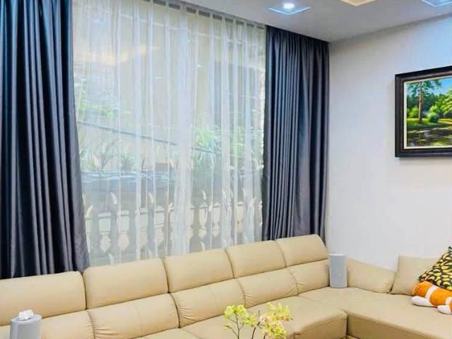 Bán nhà Nguyễn Đình Chiểu, 41m2, mặt tiền 4.3m, 14 tỷ, 5 tầng thang máy mới đẹp
