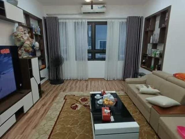 Bán nhà Nguyễn Đình Hoàn, ô tô tránh, nhà đẹp 75 m2 11,7 tỷ đồng