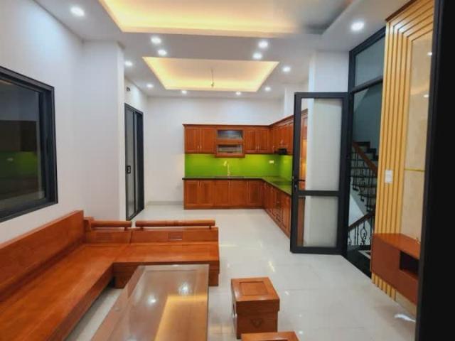 Bán Nhà Nguyễn Ngọc Nại, Thanh Xuân, 4 Tầng Mới Đẹp, 41m2, Mặt Tiền 5.5m, OTO, Lô Góc