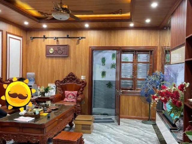 Bán Nhà Nguyễn Quý Đức, 46m², 5 Tầng, Phân Lô, Gần Ô Tô, Ngõ Thông Thoáng, Chỉ 7.2 Tỷ