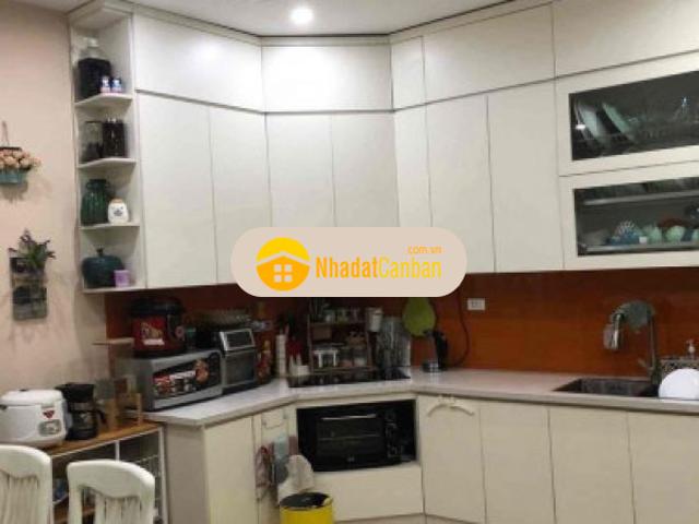 Bán nhà nguyễnvăncừ longbiên 43m 5tmt5 7 chỉ5 xtỷ