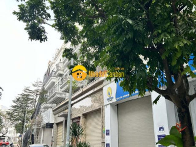 Bán nhà nguyên bản 4 tầng 90m2 mặt tiền 6m đường 11m khu hải pháttrâu quỳgia lâm