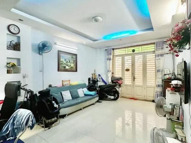 Bán Nhà Nguyên Hồng Bình Thạnh 64M2 Ngang 4M Sát Mặt Tiền Nhỉnh 7 Tỷ
