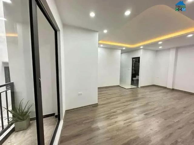 Bán nhà Định Công Hạ, Hoàng Mai, 42m2, 5 tầng, thang máy, lô góc, MT 4.8m, 9.6 tỷ