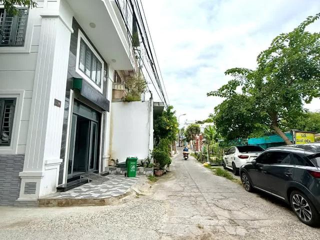 Bán Nhà Oto Đua Hẻm Lê Hồng Phong, Phước Hải, Nha Trang