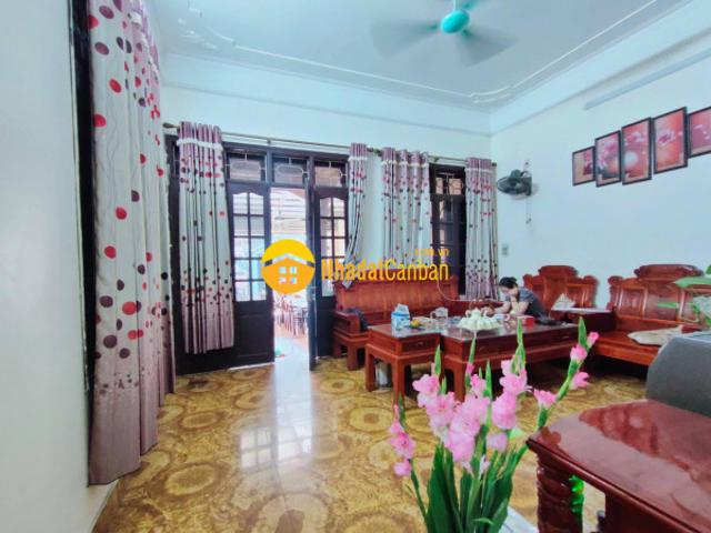 Bán nhà ô tô tránh, kinh doanh nguyễn văn cừ 100m2 x 3 tầng, mặt tiền 4.5 m, giá 10.9 tỷ