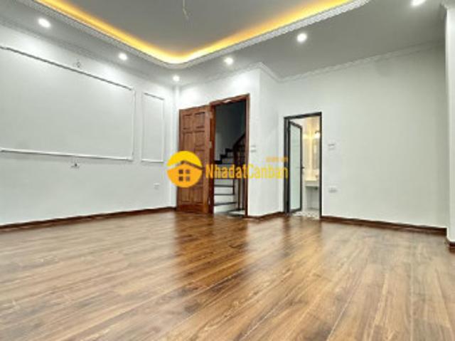 Bán nhà đông tác 40m2 nhà mới, đẹp mặt tiền rộng quy hoạch ổn định 7.5 tỷ