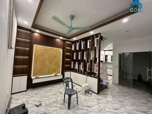 Bán nhà Đông Thiên Hoàng Mai Mới Koong 50M2x5 Tầng giá 5.2 Tỷ