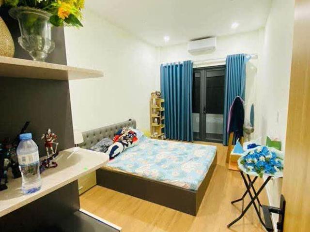 Bán Nhà Ông Ích Khiêm 57m2 4 tầng 13 tỷ 3 Hiếm Phân Lô Vip Ba Đình Vài bước ra phố Thang