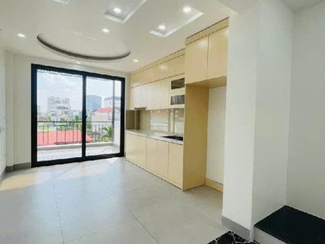 Bán nhà Âu Cơ mới tinh, 6 tầng thang máy, ở và kinh doanh đều đẹp