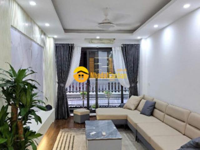 Bán nhà đaị từ hoàng mai, dt36m2, giá hơn 7 tỷ, full nội thất, oto đỗ cửa, phân lô, kinh doanh