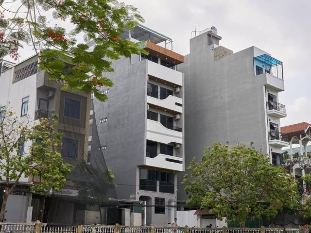 Bán nhà Bồ đề view hồ 20 tỷ 90m ô tô 7 chỗ, thang máy, sổ đỏ Long Biên