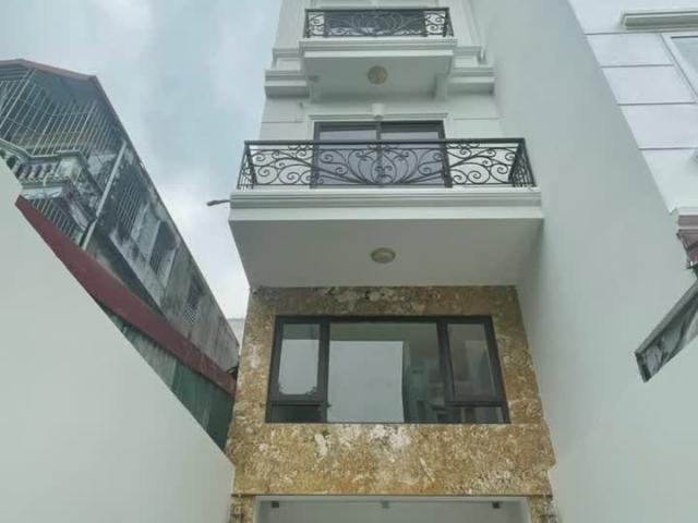 Bán Nhà Bát Khối Cổ Linh 65m2, Thang máy, Kinh doanh 8, x tỷ