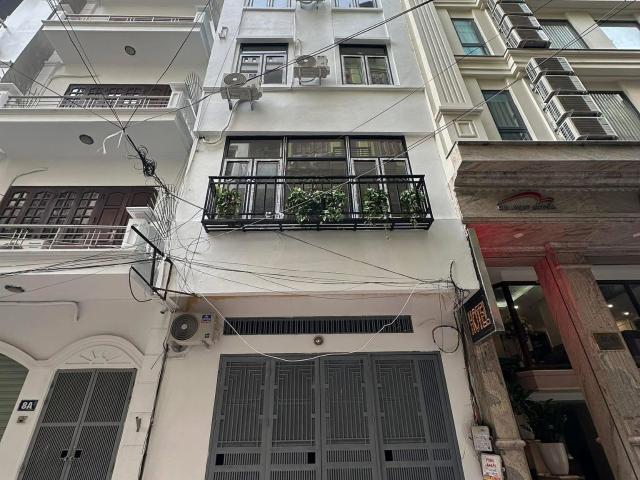 Bán nhà bát khối 10 tỷ 60m ô tô ngõ 7 chỗ, Long Biên