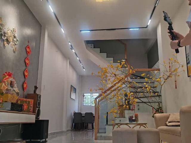 Bán Nhà Bình Thạnh, 42m2, 2 Tầng, Cách 2 Căn Ra HXH Thông _ Nhỉnh 5 Tỷ