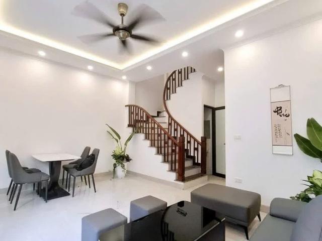 Bán Nhà Cực Hiếm Tại Mỗ Lao – 4 Tầng Đẹp – Ngõ Thông – Chỉ 7,9 Tỷ!