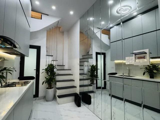 Bán Nhà Cực đẹp 12m + 3 Tầng cực đẹp tại 120 Kim Hoa, Đống Đa