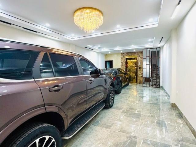 Bán nhà cổ linh 80m2 7 tầng thang máy gara ô tô nội thất xịn 20 tỷ