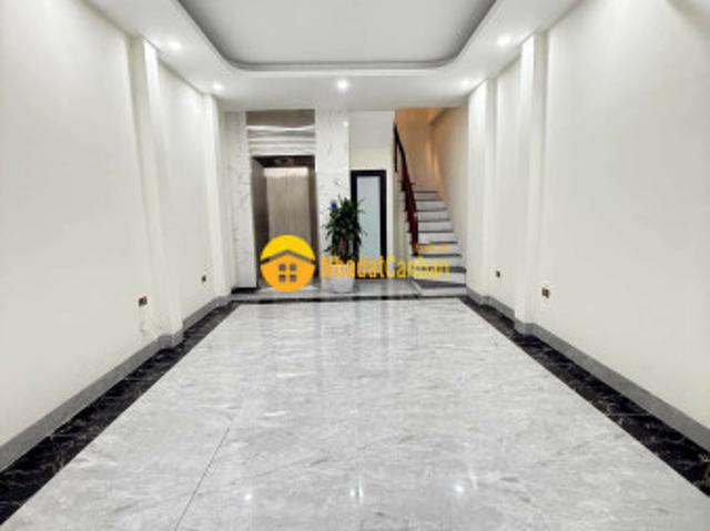 Bán nhà cổ linh, long biên 47m2, 6t chỉ 11,2 tỷ ô tô đỗ cửa
