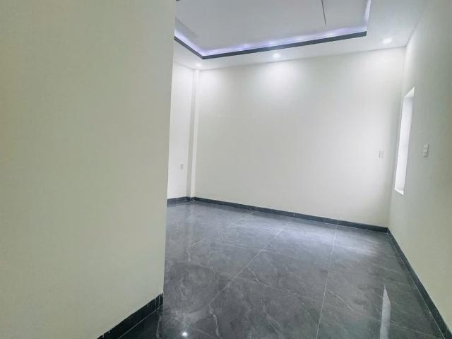 Bán Nhà căn góc phường Tây Nha Trang cách 23/10 50m dt: 170m2 4,8 tỷ có thương lượng. Bao