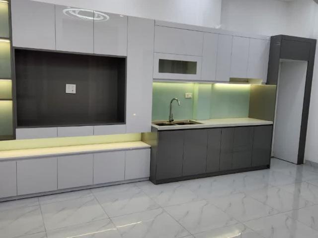 Bán nhà cạnh chợ Đại Tự, Hoài Đức. 5 tầng nội thất 100%, ở NGAY. Sổ 999 năm sẵn giao dịch