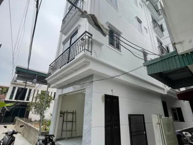 Bán nhà cạnh chợ trung tâm Tân Lập, Đan Phượng. Đơn lập 41m2 xây 5 tầng. Ngõ thông thoáng