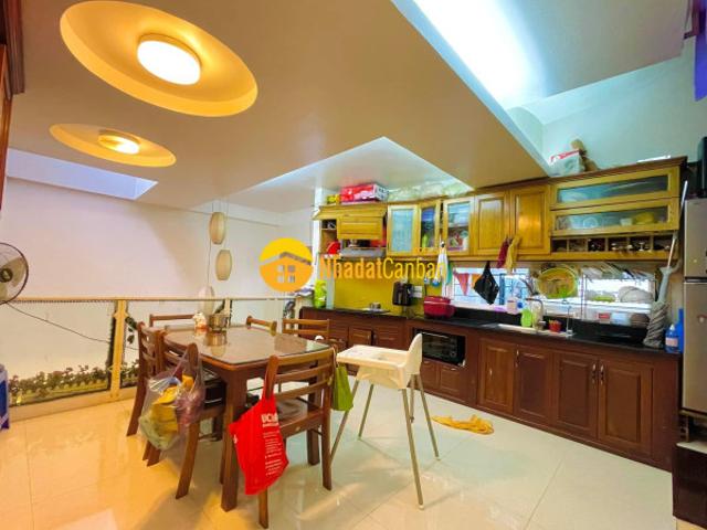 Bán nhà cạnh cv thống nhất không khí trong lành trung tâm hai bà trưng 40m2 6.9 tỷ