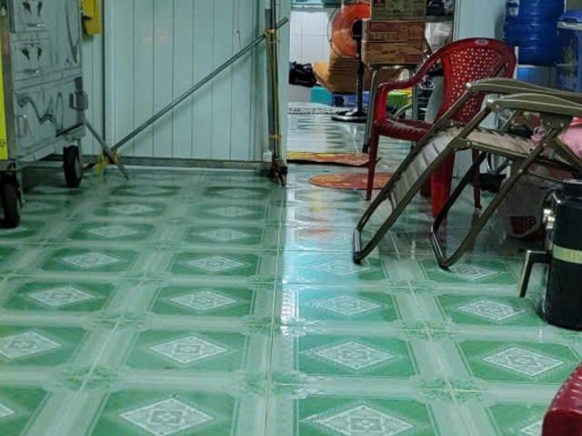 Bán nhà cấp 4 suốt có 1 gác gỗ ngay trung tâm Đầm Sen Q11