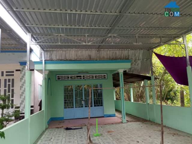 Bán nhà cấp 4 tại xã Thành Lợi Vĩnh Long, 91,8m2 SHR chỉ 480 triệu. Lh: 0904580