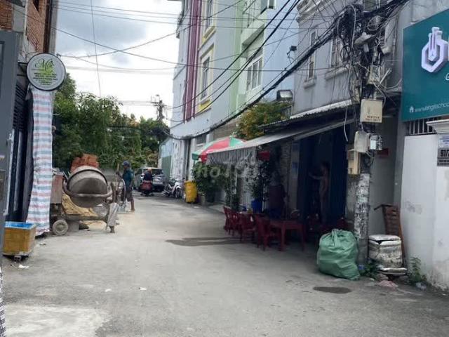Bán nhà cấp 4 tiện xây mới hẻm xe hơi Nguyễn Thái Sơn