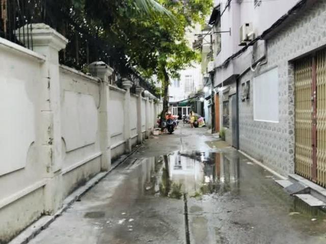 Bán nhà Cấp 4 81m2 4 x 20 m Hẻm xe tải 5m Đường Đô Đốc Long