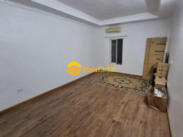 Bán nhà cầu giấy 38m nhà mới ở tết 4.2 tỷ