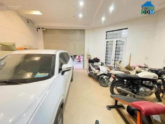Bán nhà Cầu Giấy 6 tầng 10m ra mặt đường gara ô tô Lô góc Nở hậu 9tỷ5
