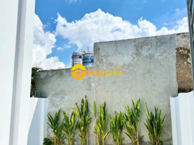 Ban nha câp 4 đa hoan công gân chơ ba lat binh chanh gia 820triêu