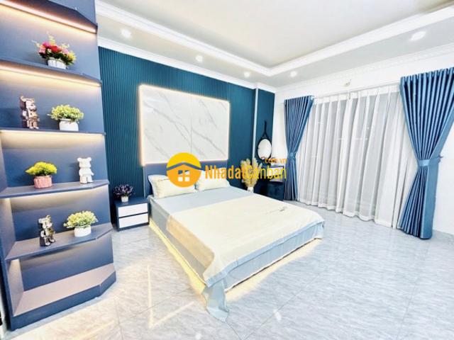 Bán nhà dương văn bé cạnh timescity, dt 32m 5t full nội thất giá 6.28 tỷ sổ đỏ nở hậu