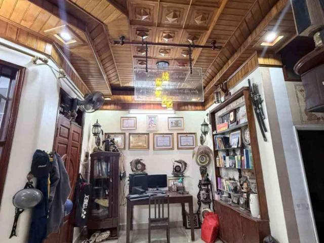 Bán nhà dân xây 5 tầng Chu Văn An Khu trung tâm dân trí cao