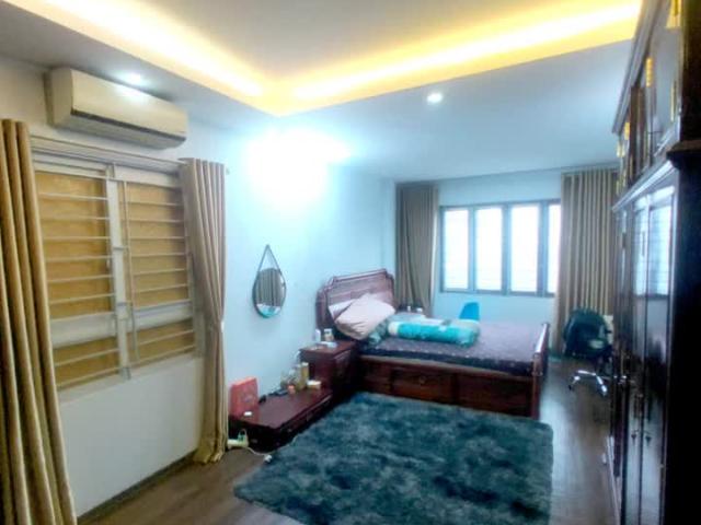 Bán nhà dân xây bưởi ba đình 58m2 x 5tầng mt 4m mặt phố kinh doanh ô tô nở hậu ba