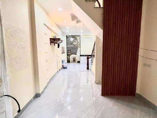 Bán nhà dòng tiền phố gần Công Viên Cầu Giấy, nhà 5x44m2, giá nhỉnh 9 tỷ
