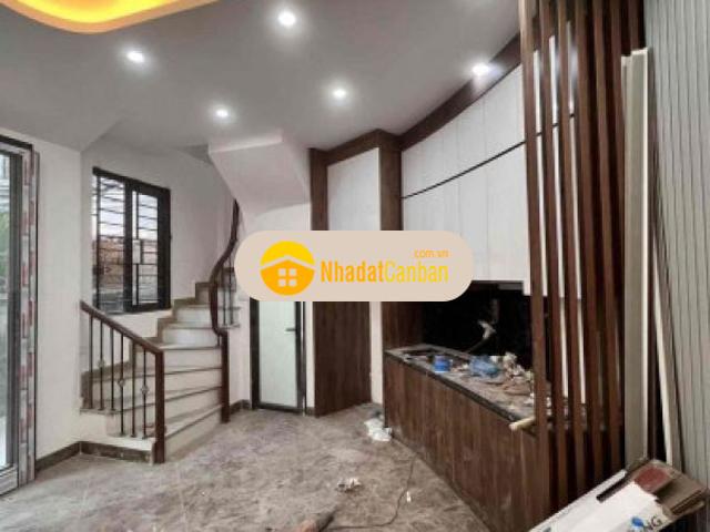 Bán nhà gốc đề 29m 5 tầng mt6 8 dưới 4 tỷ hoàngmai