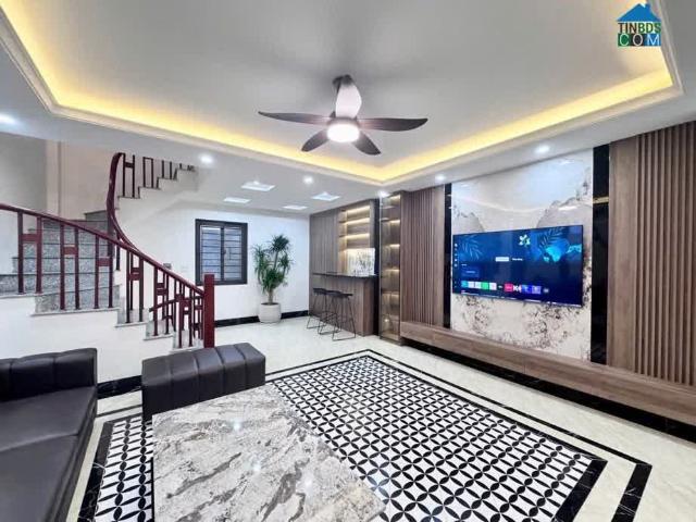 Bán Nhà Gần Times City Minh Khai 40m² 5 Tầng 7.5 Tỷ Ngõ Thông Nhà Đẹp Ở Ngay