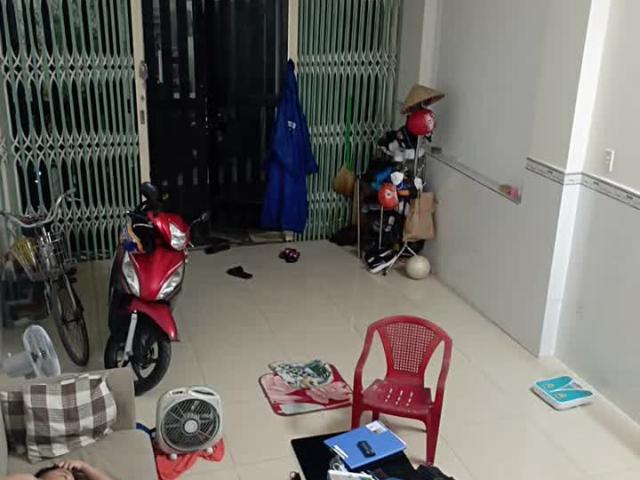 Bán Nhà Gần Trường Đại Học Công Nghiệp Thực Phẩm 55M2 Nhỉnh 6. X Tỷ 0938617