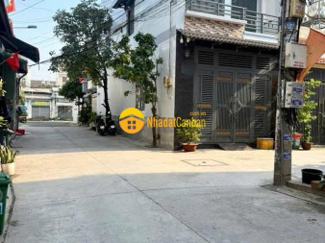 Bán nhà gần aeon mall tân phú 3tầng btcthẻm 7m xe tải 412đs6bình tân