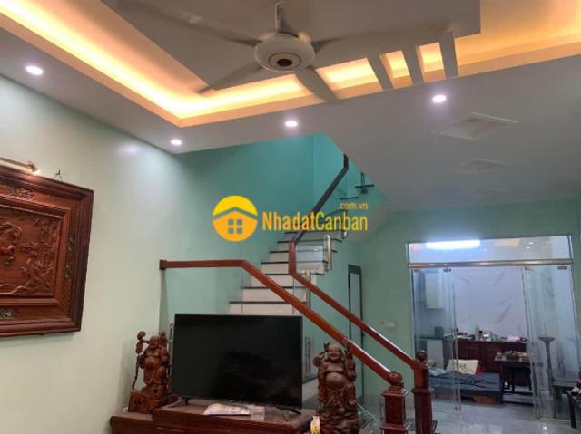 Bán nhà gần chợ thạch bàn, dt 65m2, mt 4.8m, 3 tầng giá 5.9 tỷ