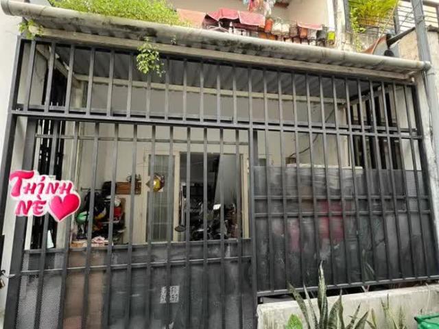 Bán Nhà Gần Hẻm Xe Hơi 45m2, Tăng Nhơn Phú A, Lê Văn Việt, Quận 9, Giá 3XX Tỷ