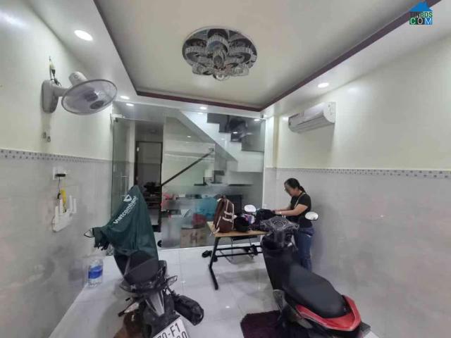 Bán Nhà Gần Hoàng Văn Thụ HXH Thông Kinh Doanh Sát Sân Bay